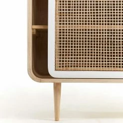 Rabatt 🎁 Retro Türenkommode Sampolo Mit Schiebetüren 🎉 -Reanna Shop retro tuerenkommode schiebetueren massivholz weiss natur und rattan sampolo 04